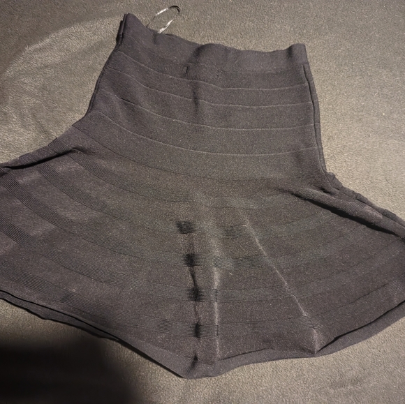 Romeo + Juliet Skirt - Picture 6 of 6